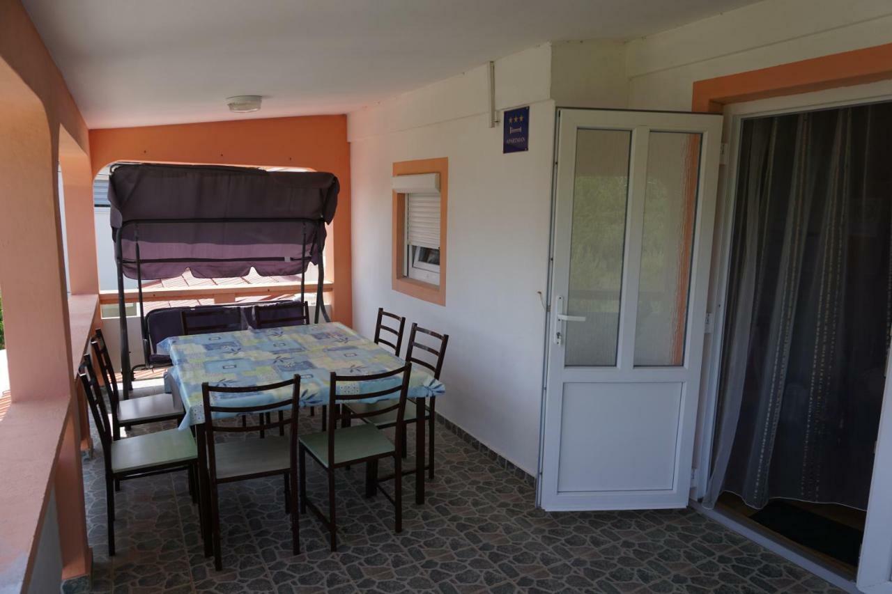 Apartment Ij 3Stars 4-6 Persons Вир Екстериор снимка